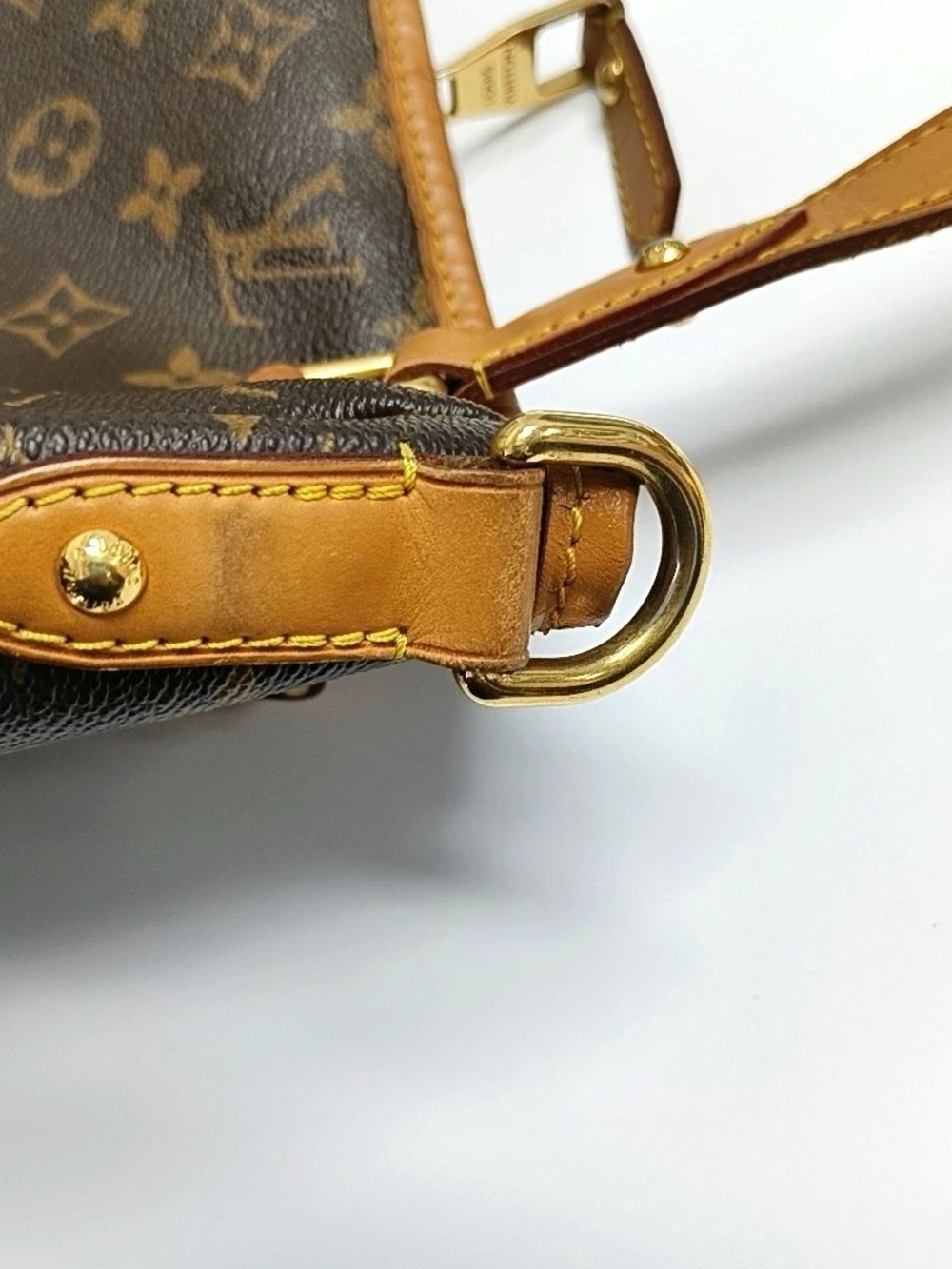 ♥️Louis Vuitton Monogram Retiro MM Canvas Brown with Tan Trim Top-Handle Bag♥️ - Picture 15 of 16